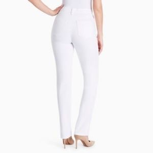 White Gloria Vanderbilt Tapered Jeans